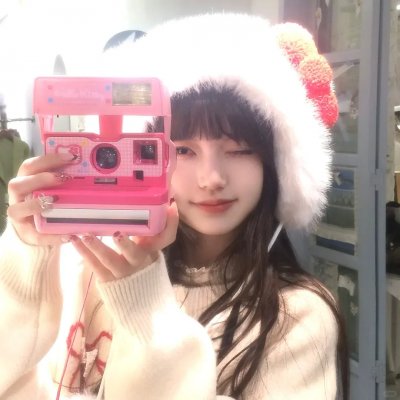 橙色女孩